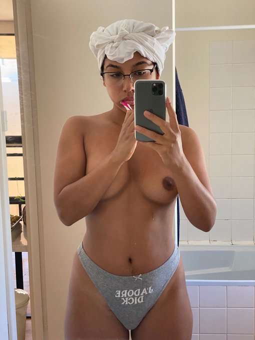 getting ready to suck some u kno what https://t.co/UQYRTOfDyM<a href="/tag/mvsales"class="tags"><span>#mvsales</span></a>