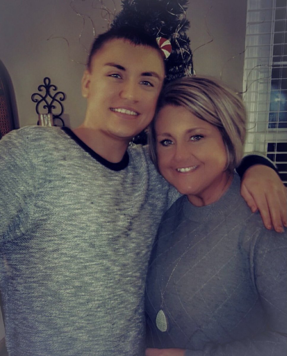 ianjoley's tweet photo. Happy 42nd Birthday to my wonderful and loving mother @amber_joley have a an amazing birthday weekend 💕🤩 #MommaJ #MommaJoley #birthday #family #love #42nd https://t.co/h5BrTtBLzv