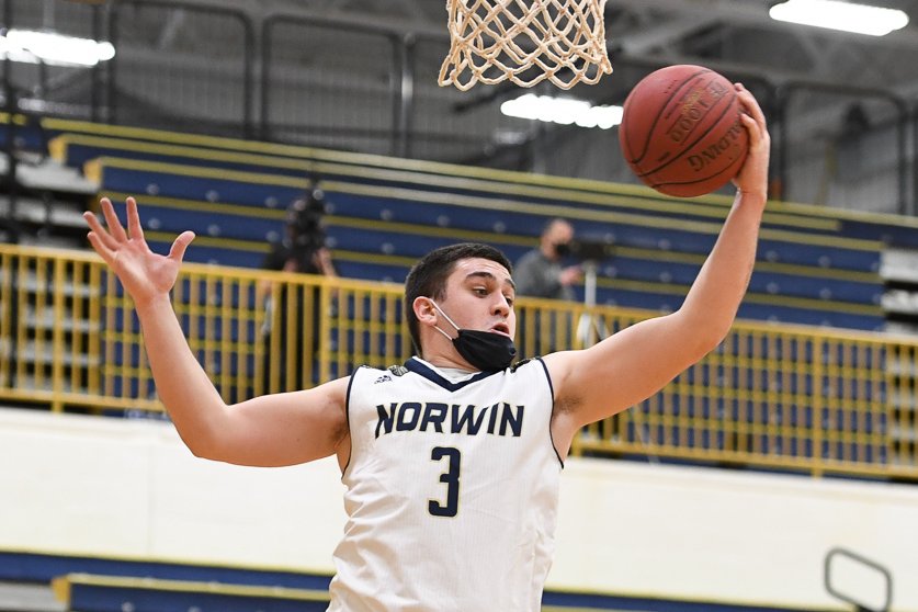 🏀Boys Hoops: <a href="/PTWarriors/">Penn-Trafford Athletics</a> tops <a href="/NorwinBoys/">Norwin Boys Basketball</a> 53-50 to earn season split.
PT: <a href="/joshkapcin1/">joshkapcin</a>- 20, @BenMyer57618515- 13.
NOR: <a href="/AdamBilinsky/">Adam Bilinsky</a>- 20, <a href="/JaydenW14564601/">Jayden Walker</a>- 12, <a href="/nickfleming03/">Nick Fleming</a>- 11.
More pics and game recap on our blog >> westernpasports.com/blog/2021/2/bo…. <a href="/norwinathletics/">Norwin Athletics</a>