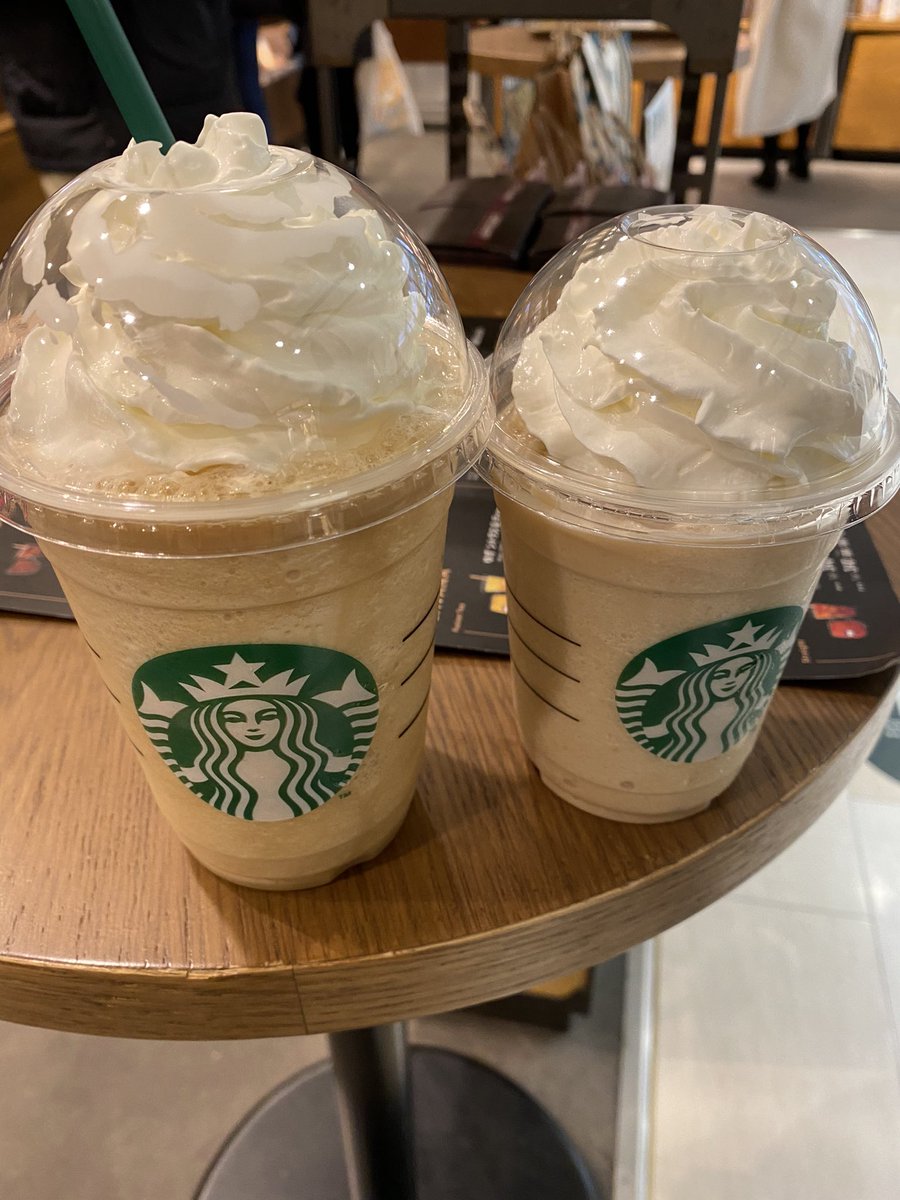 nikuson1's tweet photo. スタバのコーヒーフラペチーノにホイップ追加、無脂肪ミルクにしてもらった。
#ダイエット #スタバ https://t.co/9rYVIkefGe