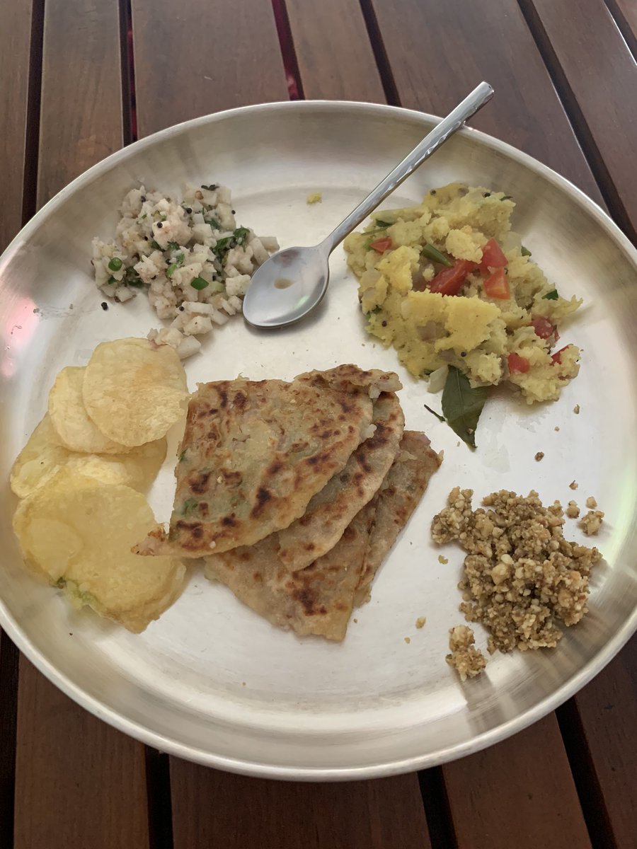 Rujuta Diwekar tweet media