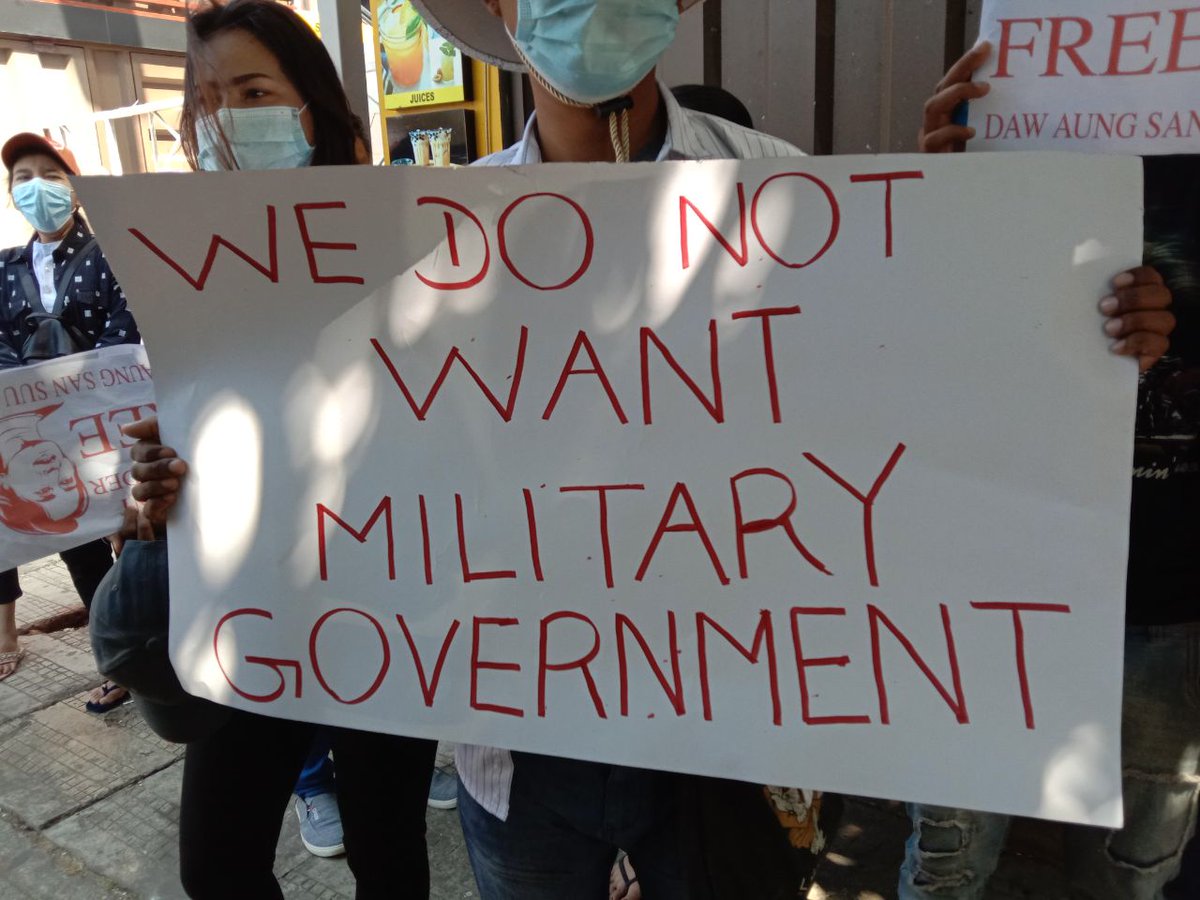 kayzinnn's tweet photo. Never give up ! Fight for democracy.
STOP NIGHT ARRESTS
#WhatsHappeningInMyanmar 
#Feb13Coup https://t.co/hgDpal5hgB