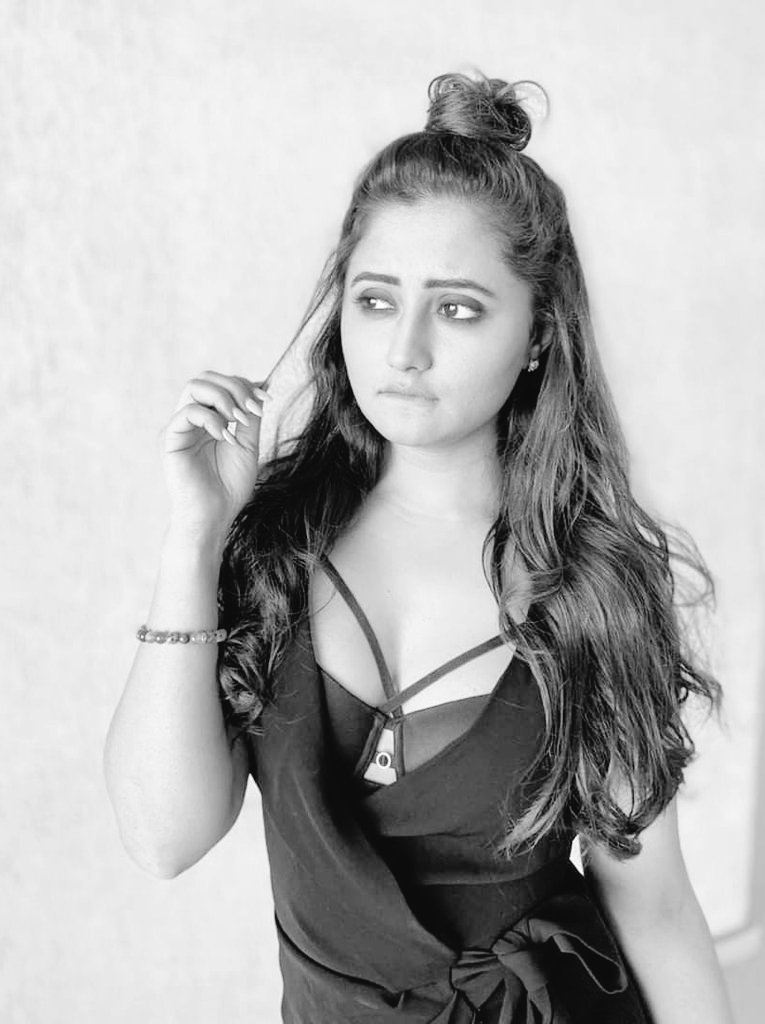 ❥ 𝘽𝙤𝙧𝙚𝙙𝙤𝙢HAPPY BIRTHDAY RASHAMI