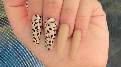 NailsPlease's tweet photo. 🔥GIVEAWAY🔥 between my etsy and my website i have reached 90 sales, once i reach 100 the giveaway will end and a random winner will be chosen u can pick anything from my shop. 
Rules:
rt and like this
must be following me 
tag a friend ✨ https://t.co/bI5GAGfGgS