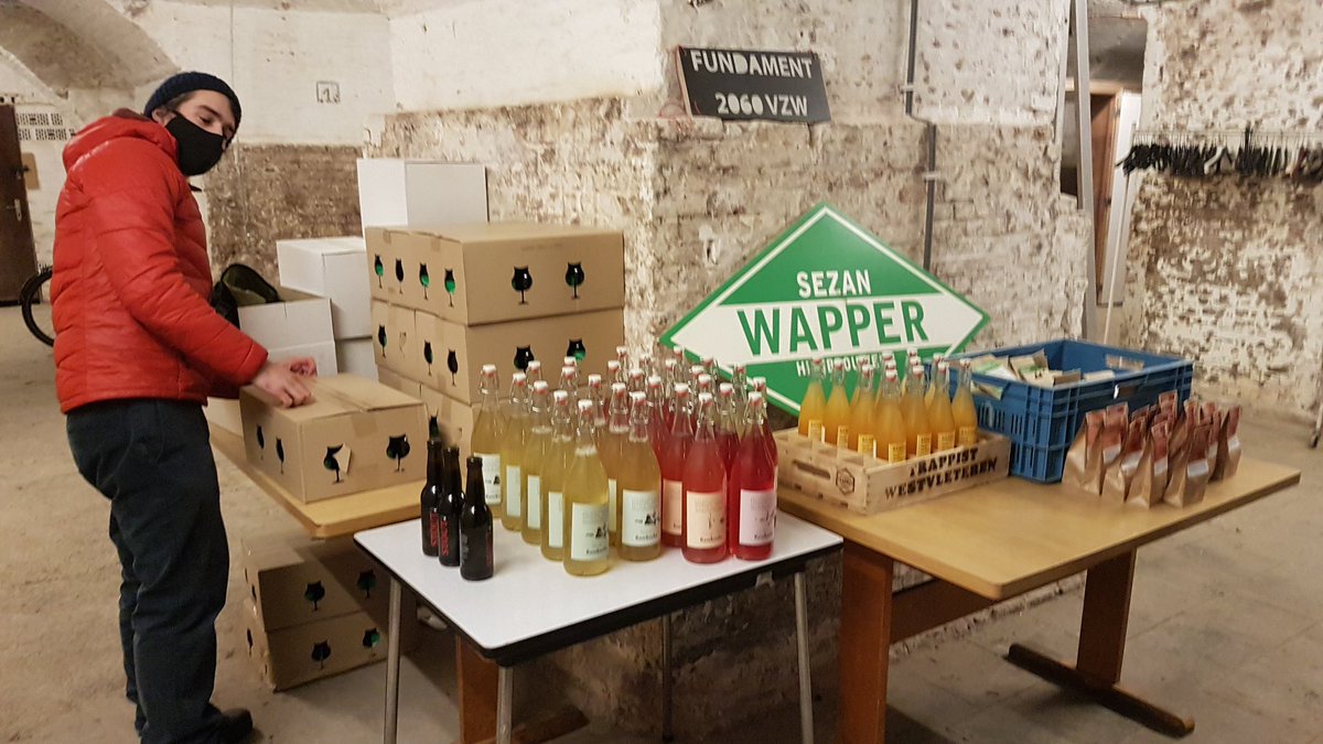 CommonsLabA's tweet photo. This weekend we opened #coop2060 A small cooperative shop with only products made in our neighboorhood. Consumers  support new local production, but also new social food initiatives. #foodascommons https://t.co/yCgVGlSD75