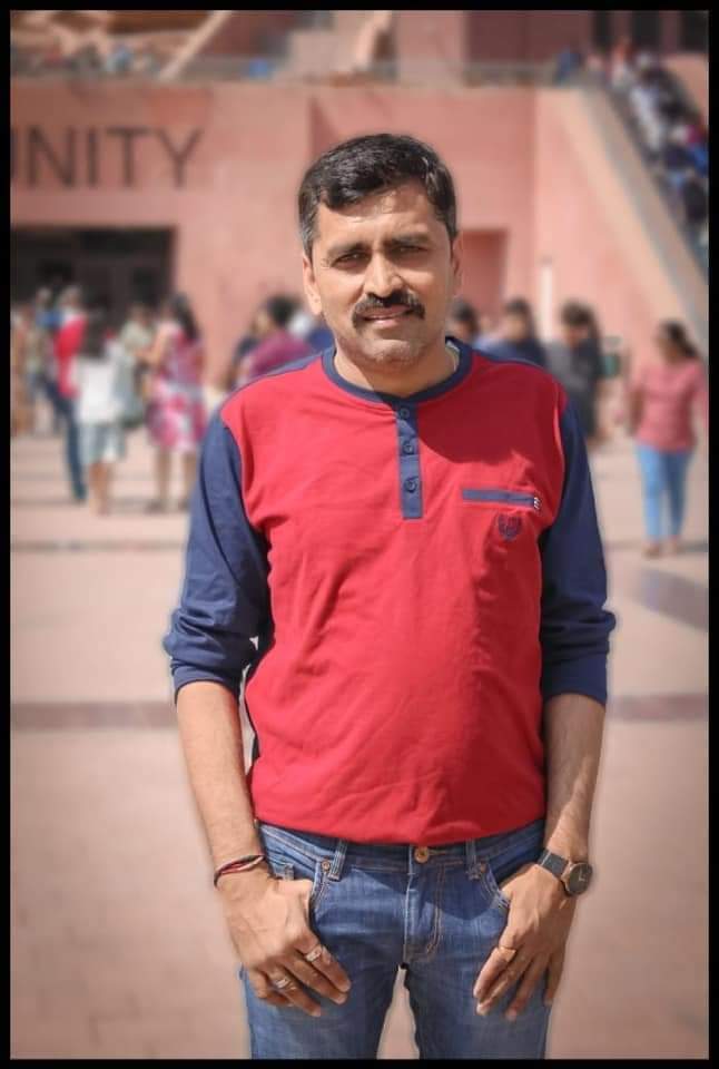 The_varun_patel's tweet photo. ગાંધીનગર મહાનગર ભાજપ ના મજબૂત નેતા અને એમના અથાગ પરિશ્રમ થકી ગાંધીનગર ભાજપ નુ સંગઠન વધુ મજબૂત બન્યું છે એવા અમારા ભાઇ શ્રી  @ketan1105  ને જન્મ દિવસ ની અપાર શુભેચ્છાઓ.

પ્રભુ આપને ઉત્તમ સ્વાસ્થ્ય પ્રદાન કરે અને સફળતા ના શિખરો સર કરો એજ પ્રાર્થના.

#HappyBirthday https://t.co/fu0fvJngpc
