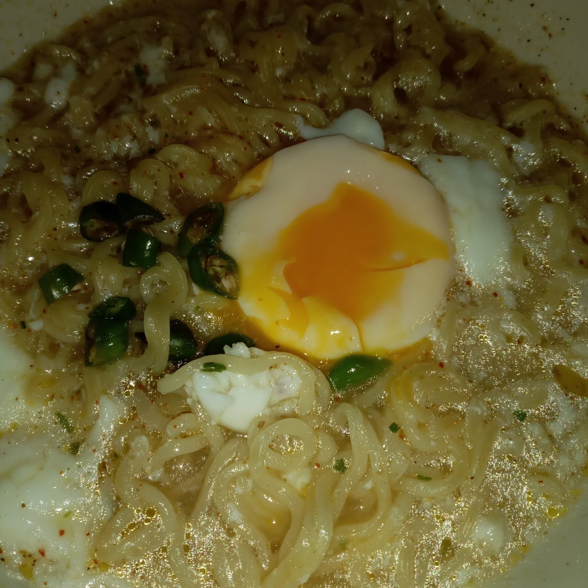 taoguk's tweet image. ujan2 enaknya mam mie