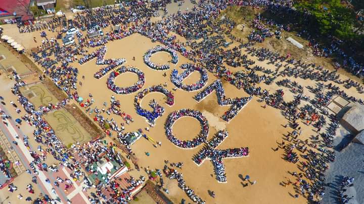 takhon_intel's tweet photo. MOGOK people's peacefully protestation!!!!

#WhatsHappeninglnMyanmar 
#Feb13Coup https://t.co/7hu6yXbbRg