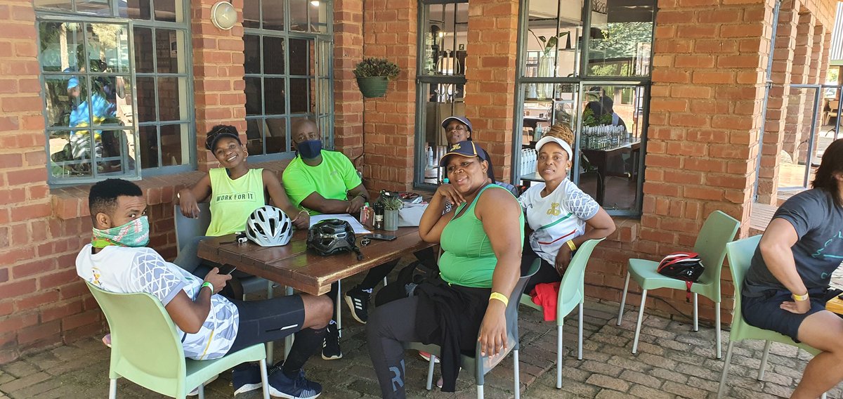 opbrian's tweet photo. Izinja zeGame. .Ama A -Lister..🤗🤗 @WilsonSokana @Nolo_yiso @Lindiwe66467206 Bra Thami and Sr Loveness..#cyclingwithtumisole #blackexcellence #Team6am #FetchYourBody2021 #legday #90DaysWithoutSugar2020 #Starting2021OnAStrongNote https://t.co/dc62hDs1wF