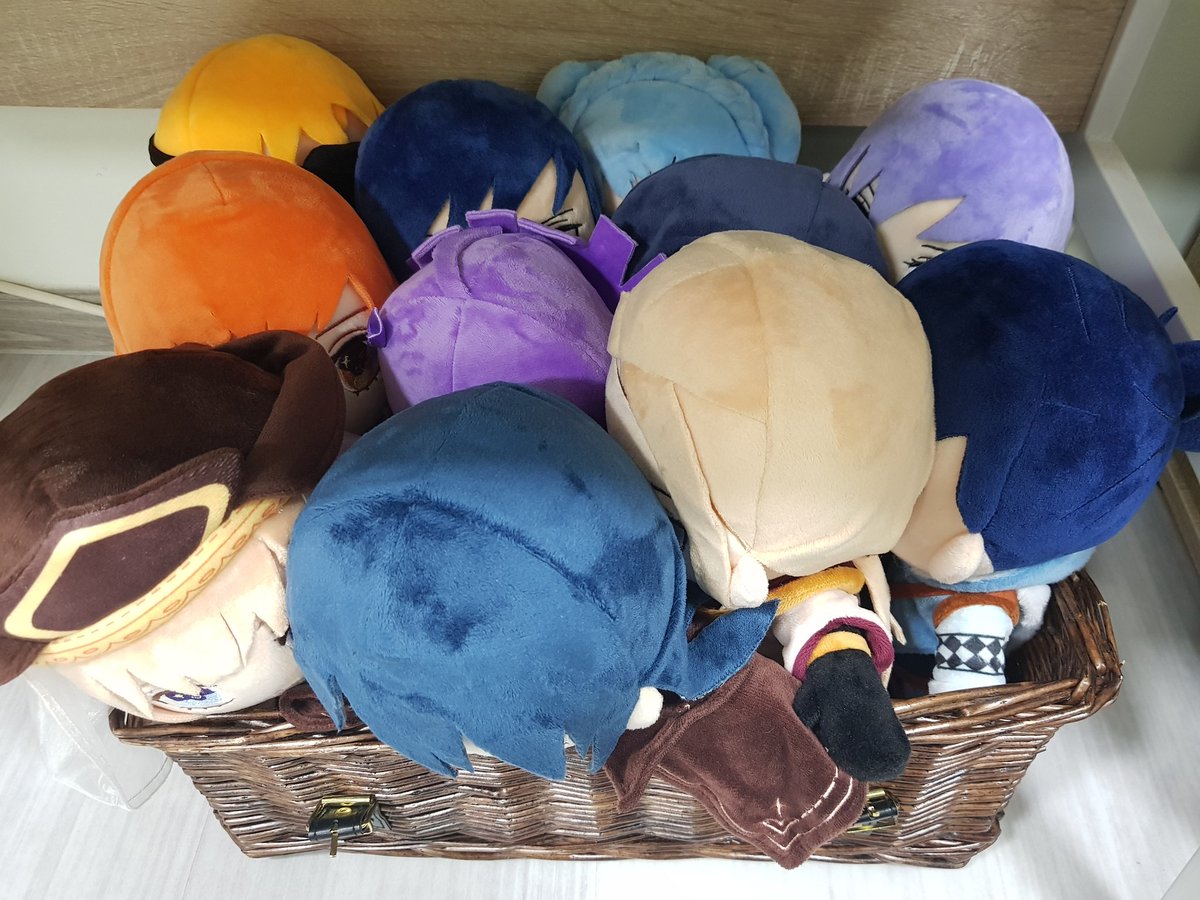 hanjyuus's tweet photo. Three Houses is trending so!! Plushie collection 😋 https://t.co/QGAgBQTGyK