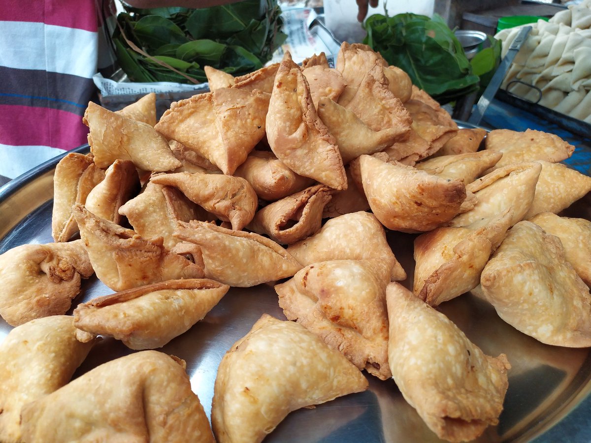 Pankajkr__'s tweet photo. @Micromax__India #FallInLoveWith
#INLoveWith
Samosa 😊❤ https://t.co/v03HhKkveZ