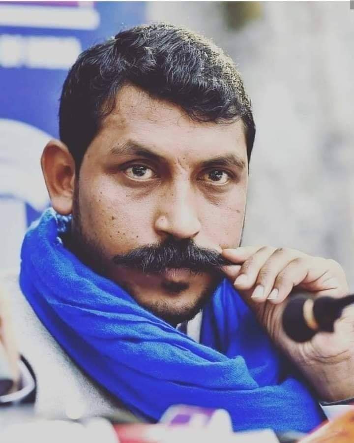 BMNewsNetwork's tweet image. ▶️@BhimArmyChief 17 फरवरी को जेल में दलित एक्टिविस्ट नवदीप से मिलने करनाल जाएंगे ।
▶️@BhimArmyChief की मांग है कि नवदीप को तत्काल रिहा किया जाए एवं दोषी अधिकारियों पर कड़ी कार्रवाई हो।  #FreeNodeepKaur
Follow- @BMNewsNetwork