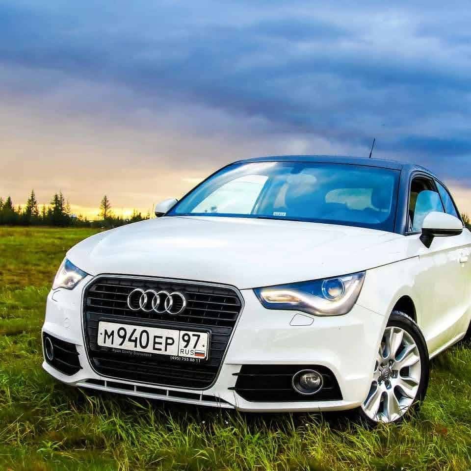 green-lantern-007. tweet media