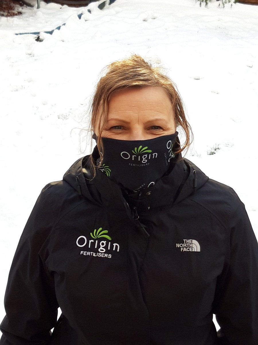 OriginFert's tweet image. Do you want an Origin Fertilisers snood to help protect you from the cold that also doubles up as a facemask to reduce risk? Please tag a friend and retweet to receive one (while stocks last) #OriginSnood
 originfertilisers.co.uk