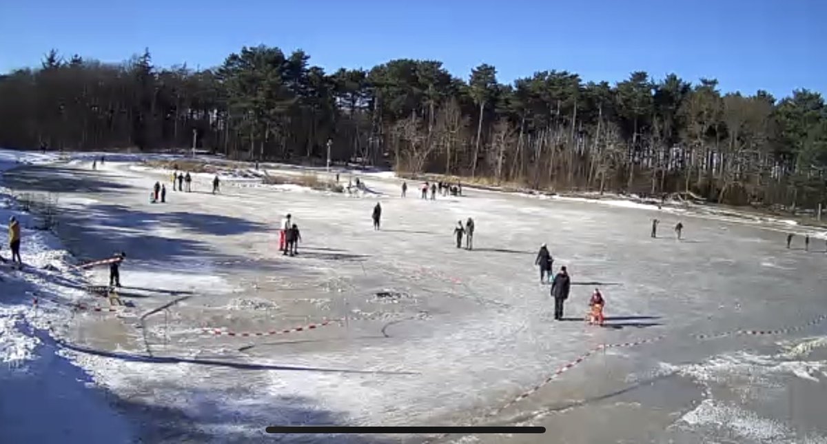 We zijn open voor de jeugd #Terschelling  #schaatsenopnatuurijs
