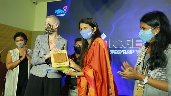 nishakrishnan4's tweet photo. ICGE @ Gender Park Calicut.Three day summit discussed "GENDER IN SUSTAINABLE ENTREPRENEURSHIP AND SOCIAL BUSINESS"
Minister Shailaja teacher, Judith Ravin-US Consul General, Chennai, Mallika Sarabhai ,Dr PTM Sunish, CEO Gender Park.Anjali Chandran, Lakshmi Menon, Hrithik https://t.co/B0S3McvZ7b