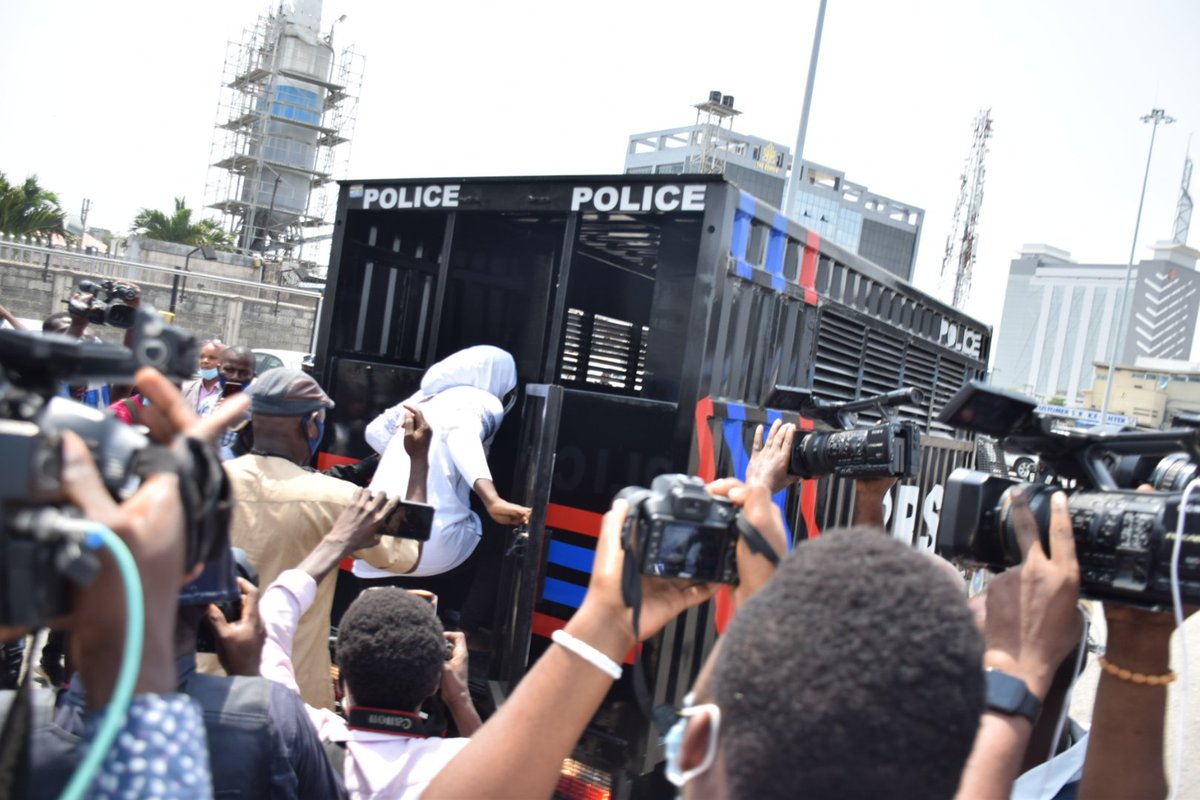 YIAGA's tweet photo. Nigeria is practicing democracy where freedom of Association, freedom of Assembly and freedom to protest are all guaranteed.

Why is the @PoliceNG and @followlasg Task Force arresting peaceful protesters? https://t.co/ZcNdq9cNtC