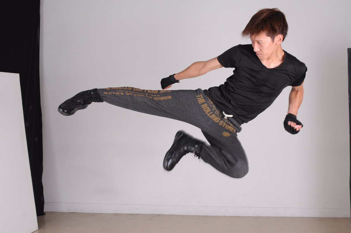 改めて、 #必殺キック撮影会 に御来場いただいた皆様ありがとうございました！！
みなさんに楽しんでいただけて僕も楽しかったです！！
今回の日程のフライヤーですが、内容は今後も変わりません。
普段身体動かしてない方でもこんなに格好いい写真が撮れます！

次回開催はいつにしようかな🤔