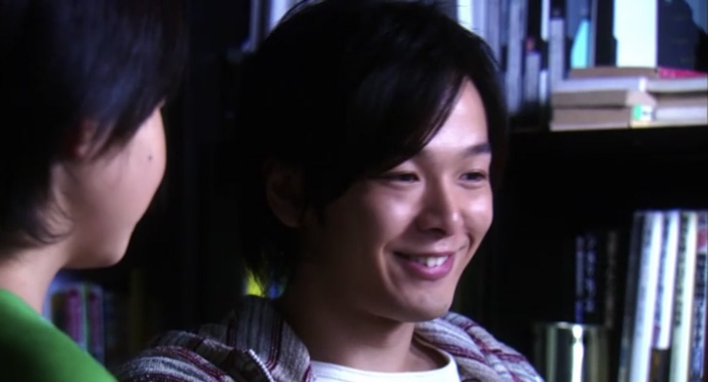 Haru 倫也さん歯矯正してるの 倫也さん歯並びそこまで悪い気がしなかったから意外 矯正しちゃったらあの可愛い前歯みれなくなるのかな あの前歯だけは死守してほしい T Co Oheftaj8so Twitter
