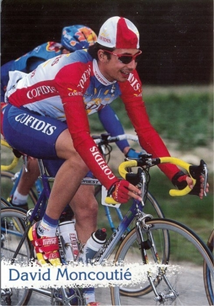 Ce sont les années dopage. Il est assez solitaire : “J'en faisais un peu qu'à ma tête, ce n’était pas évident pour les autres de me gérer. Dans les 1eres années, il se passait énormément de “choses” dans le vélo. Donc je me suis peut-être renfermé dans une bulle”