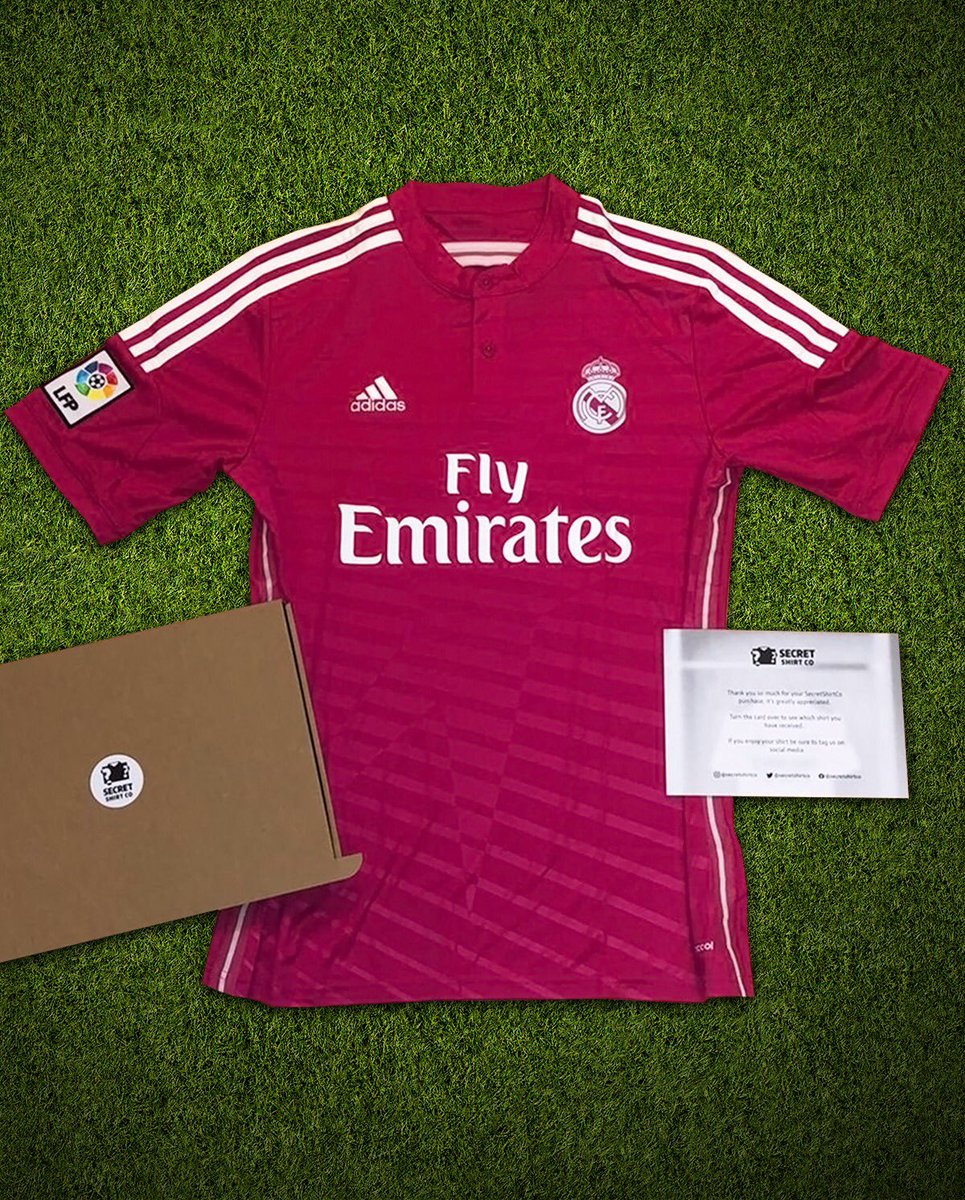 secretshirtco's tweet image. If Raheem Sterling scores 1st against Tottenham today, we’ll giveaway a Secretshirt.co box. 

To enter: 

🔃 Retweet this tweet
🤝 Follow us.

Good luck! 📦