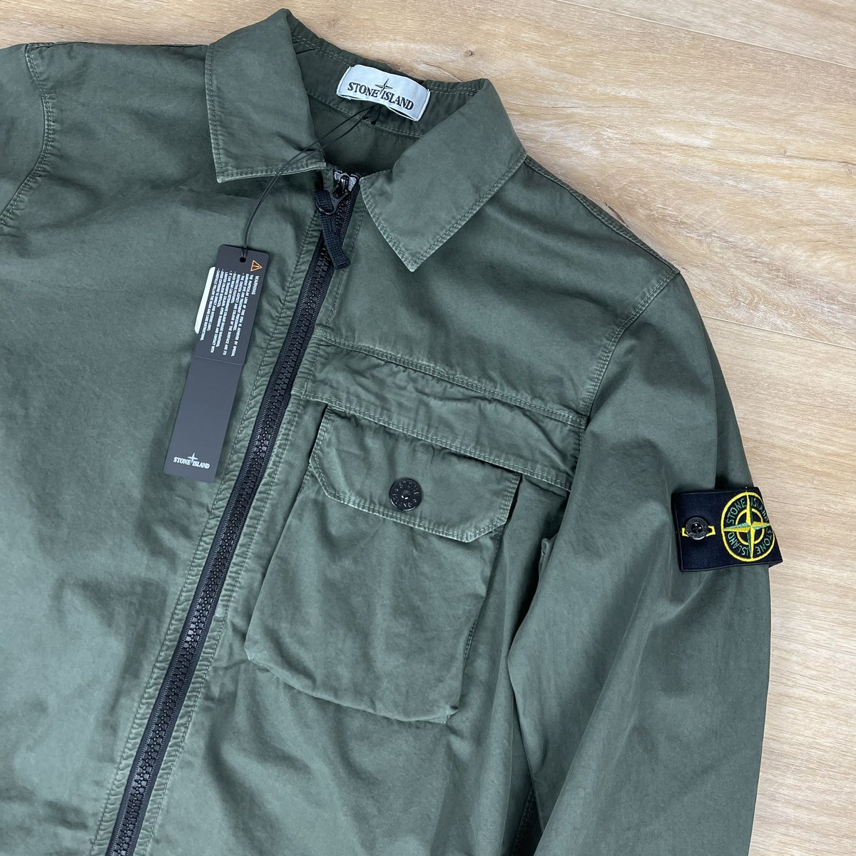 LABELMENSWEAR's tweet image. If Harry Kane scores the first goal in the Spurs game today, we’ll giveaway this Stone Island overshirt in a size of your choice! 😍

To enter: 
1️⃣ Retweet this tweet
2️⃣ Follow @LabelMenswear
3️⃣ Enter on our Instagram for an extra entry