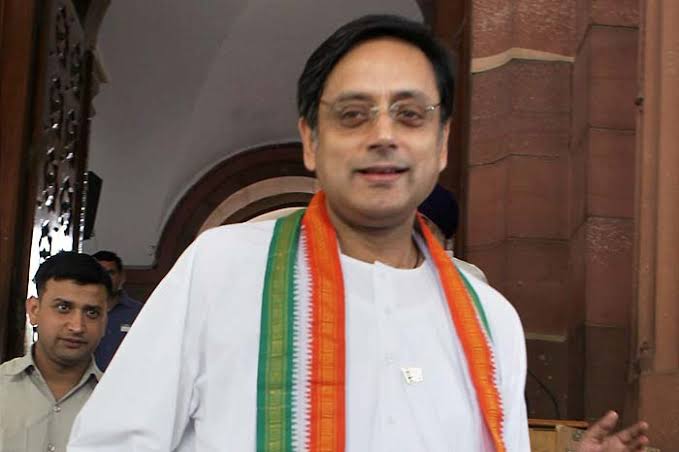 INCTharoorian's tweet photo. @ShashiTharoor "Thiruvananthapuram has an MP who stands by them, who works for them, &amp; who makes sure their voice is heard on the national &amp; where necessary on the Intl stage. They have a representative they can proud of. " 
#HeroMP https://t.co/n0SOGWB2bl