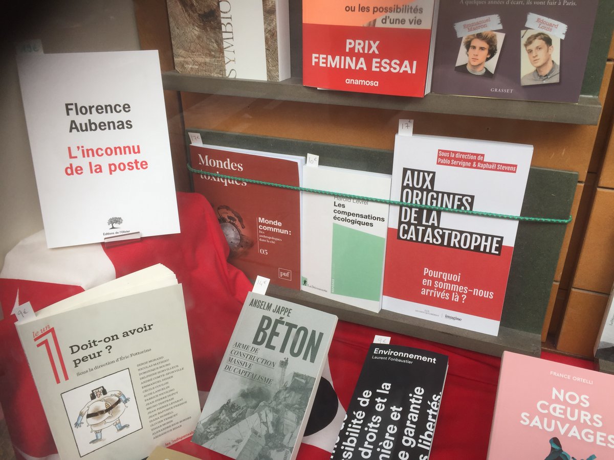 CommunMonde's tweet photo. Samedi, un bon moment pour faire un tour dans les librairies indépendantes ! "Mondes Toxiques" est à la Librairie "Les guetteurs du vent", et dans plein d'autres ! Des anthropologues dans la cité pour partager les savoirs et rendre le monde plus commun
@libcompagnie https://t.co/KvCi2UacSx