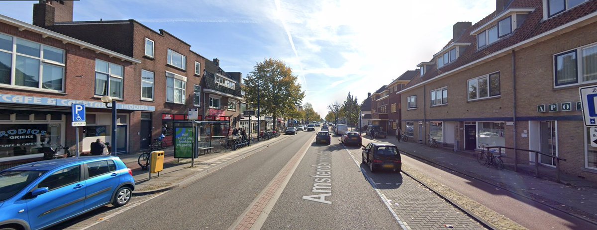 Amsterdamsestraatweg, Utrecht
📐 26 meter wide
🌳 Green
🚲 Bicycle-friendly 
🚌 Bus-Cycling solution
🚗Parking
Discover more streets: thewaytogo.app