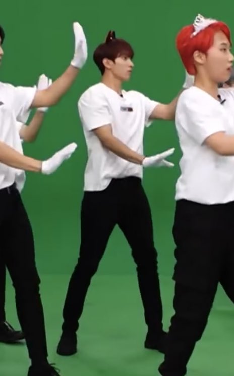 DK is 80% legs ; a thread  #도겸