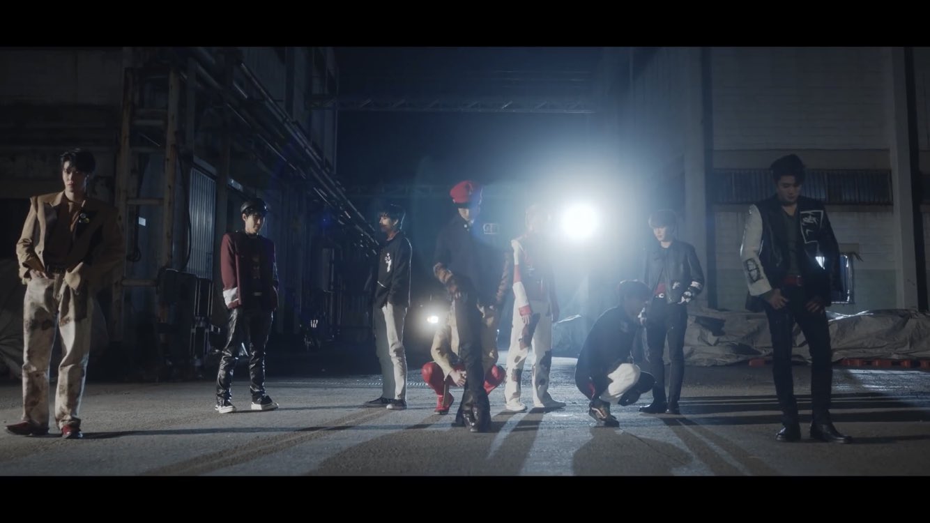 しおり ギミギミめちゃめちゃかっこいい 明後日音源 Mv公開とか楽しみ T Co kce54ozc Twitter