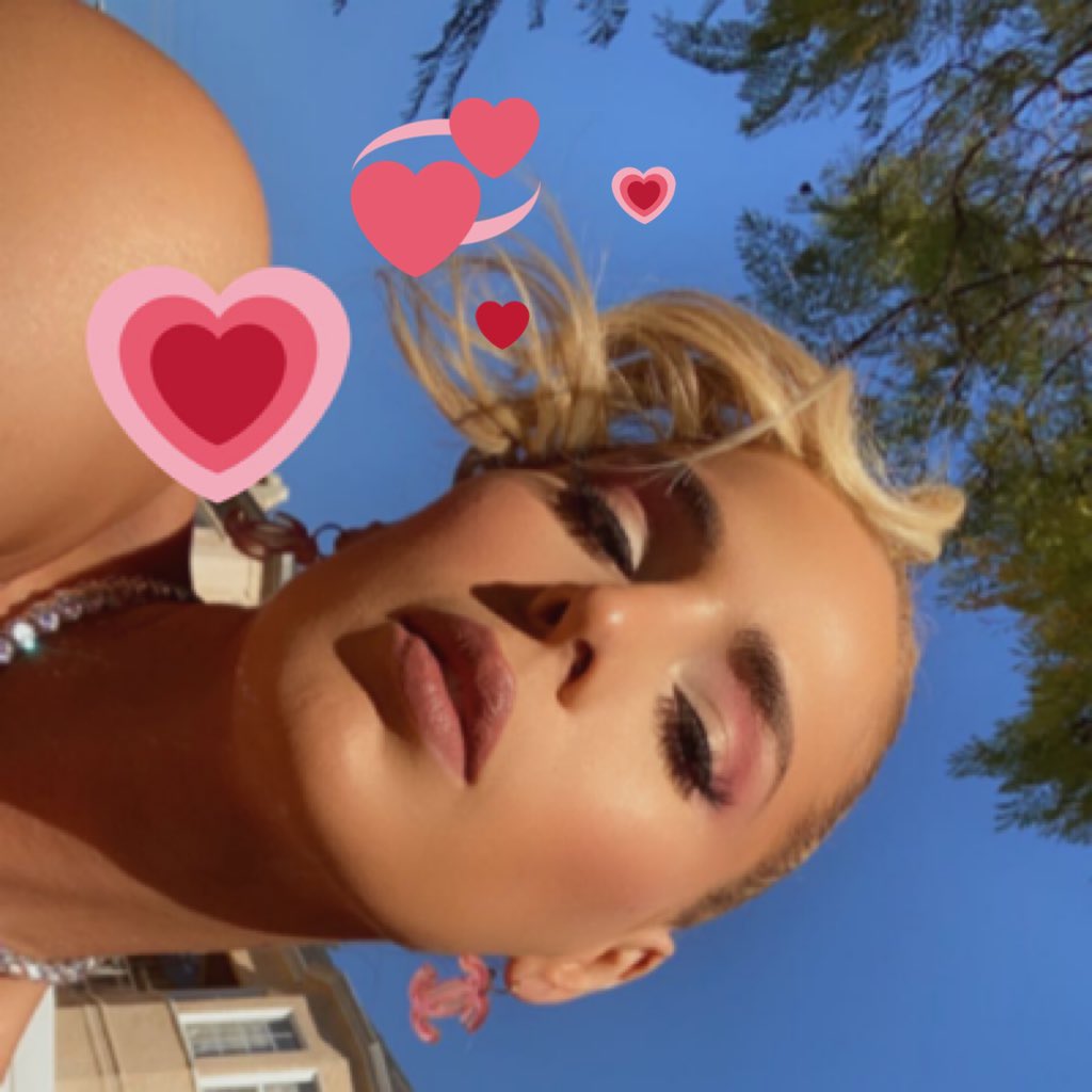 Carmen_Carrera's tweet image. #NewProfilePic #AlmostThatTime #ValentinesDay2021 🤩😍😘