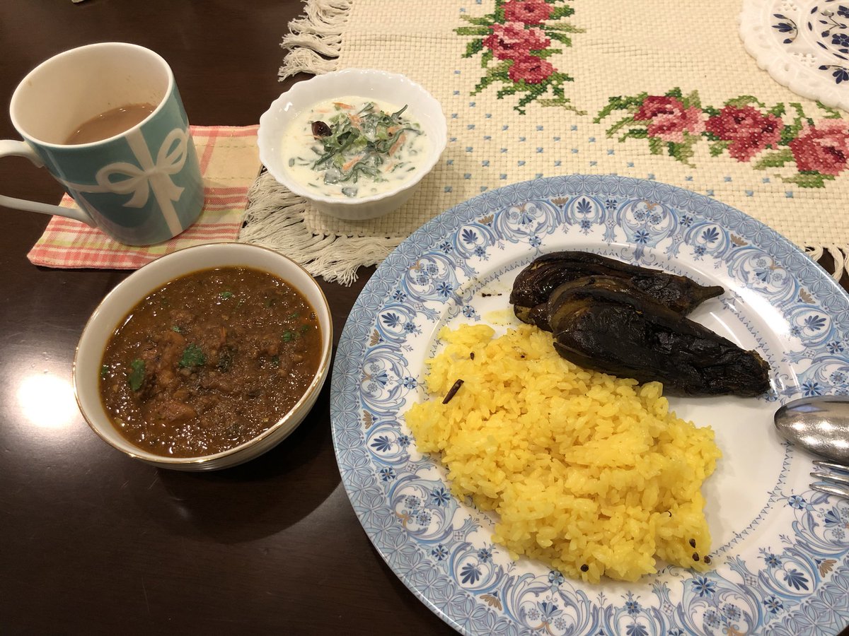 kachospice's tweet photo. 荻窪でカレー習ってきました。
日本在住40年のインド人のお母さん、
味見無しやったけど、完璧。
流石すぎる
#スパイスカレー #インドカレー https://t.co/EmLsnKym17
