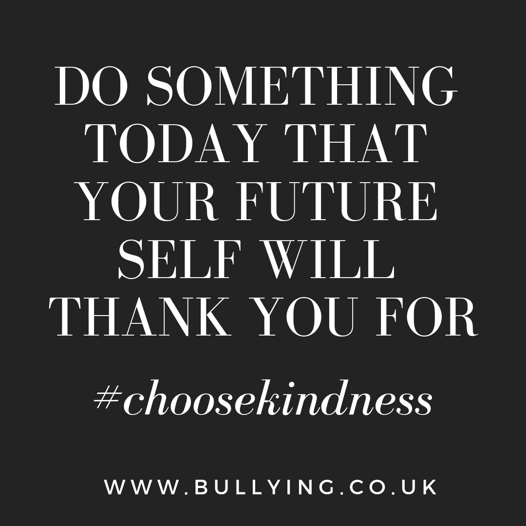 bullyinguk's tweet photo. Small acts of kindness is all it takes to spread happiness #ChooseKindness  https://t.co/nyMEBCFFTG https://t.co/oOHtaYXaMA
