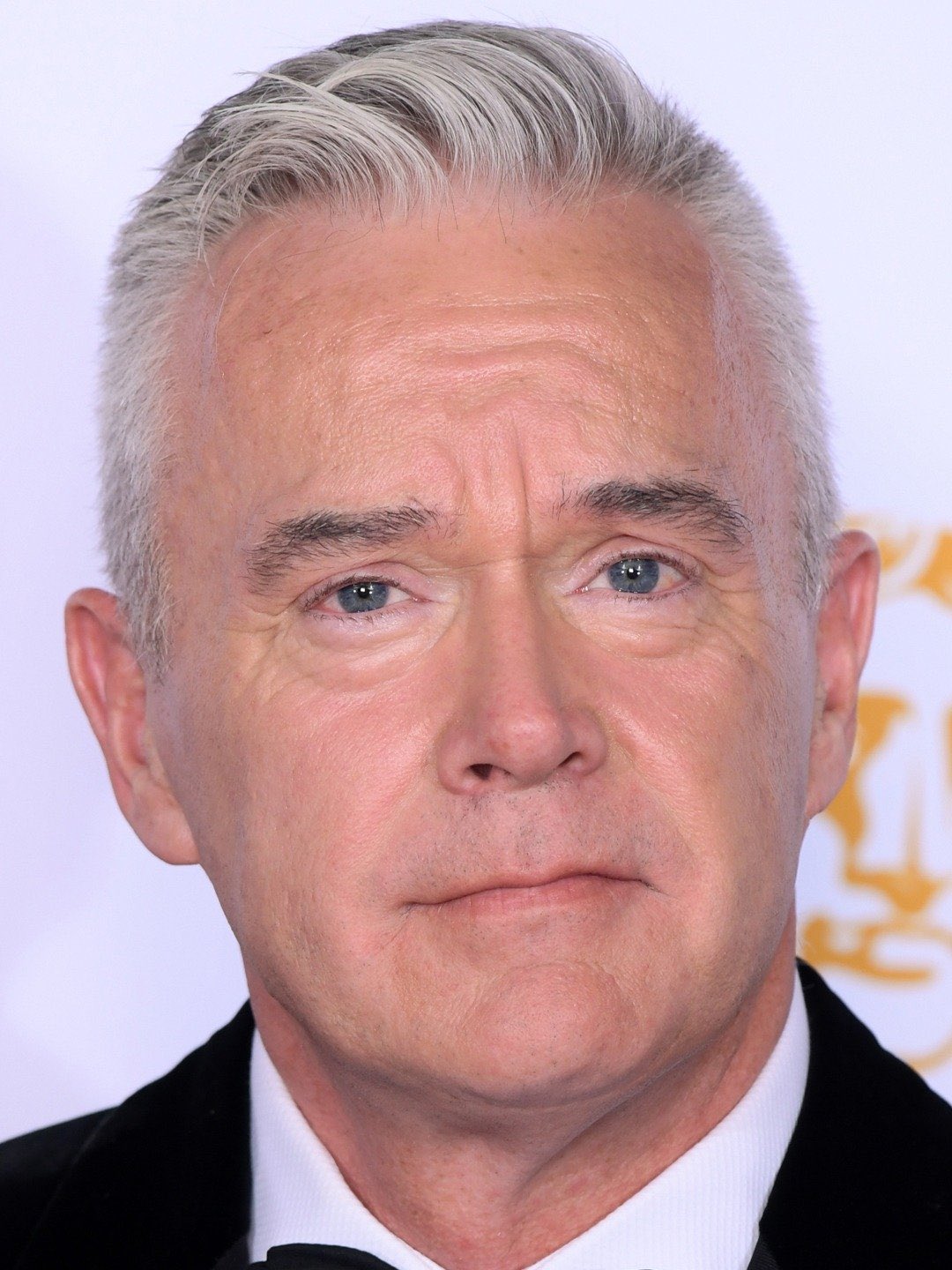 Robbie Williams birthday today apparently. Happy birthtime etc. 