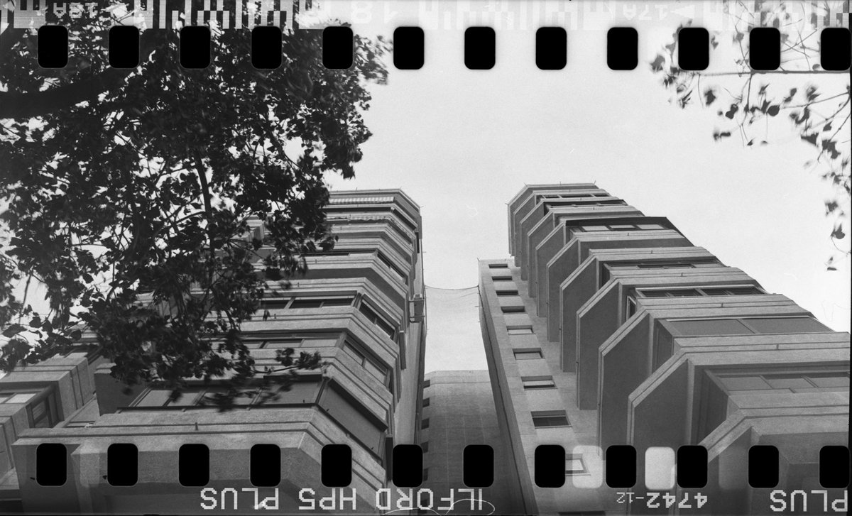 KitaColors's tweet photo. La gracia de hacer 35mm en medio formato es que coge todo el negativo. https://t.co/iIV4GXmp9X