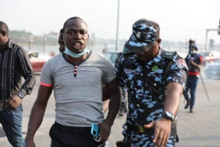 Hassan Taiwo Soweto (@htsoweto) on Twitter photo Youth Rights Campaign (YRC) demands immediate and unconditional release of leading member, comrade Moshood Oshufunrewa and other activists arrested at Lekki tollgate today by trigger happy police men on the orders of the Buhari government and the Lagos State government. <a href="/YRC_DSM/">Youth Rights Campaign (YRC)</a> Youth Rights Campaign (YRC) demands immediate and unconditional release of leading member, comrade Moshood Oshufunrewa and other activists arrested at Lekki tollgate today by trigger happy police men on the orders of the Buhari government and the Lagos State government. <a href="/YRC_DSM/">Youth Rights Campaign (YRC)</a>