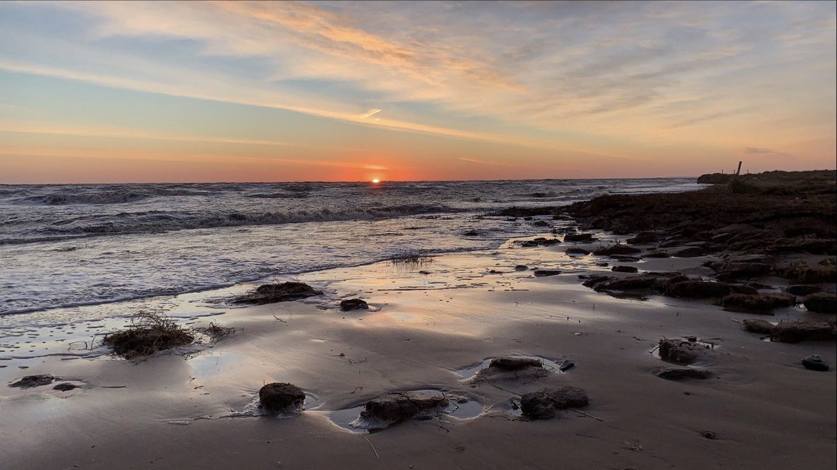 guybarton77's tweet image. Fresh but stunning sunrise on the East Coast this morning #coldbutgold