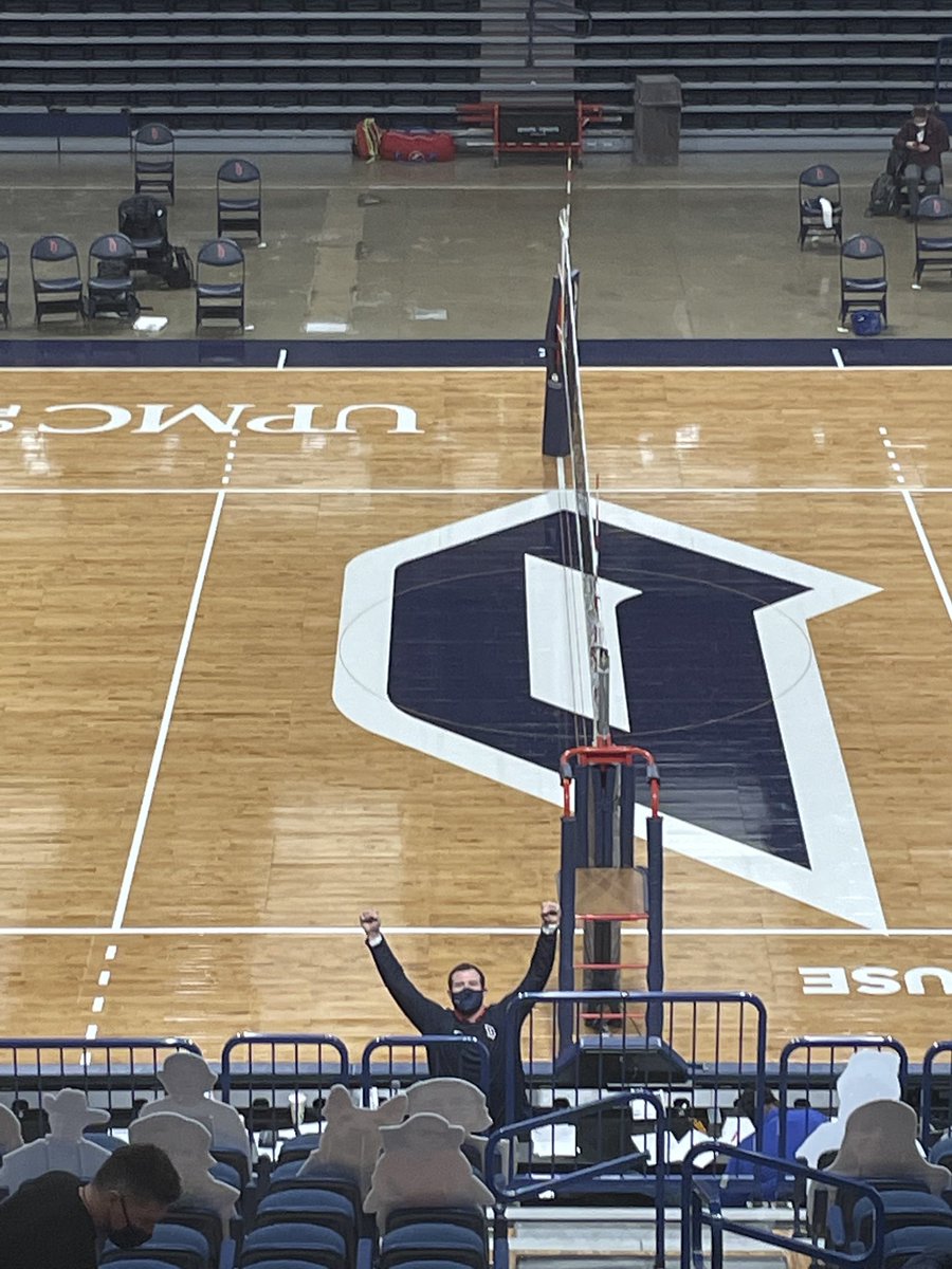 KyleSmith_Musco's tweet photo. What can your sports lighting rep do for you? Sure, we can partner with you and bring a state-of-the-art lighting system to your fields but we can also fill in as a PA announcer in a pinch 😂 THANKS @GoDuquesne #GoDukes #Musco https://t.co/LJ57I2WRtk