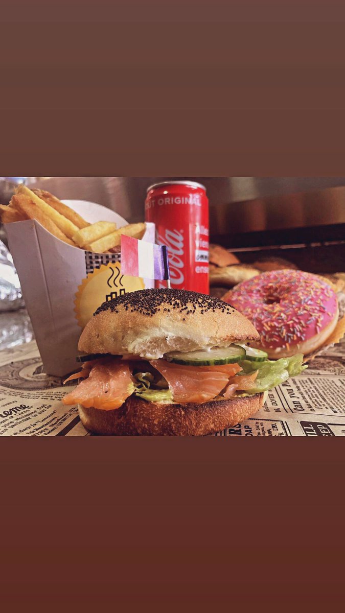 BobbysBurger76's tweet photo. Le lover 🍔🍟🍩 https://t.co/90IvQ48Kdu