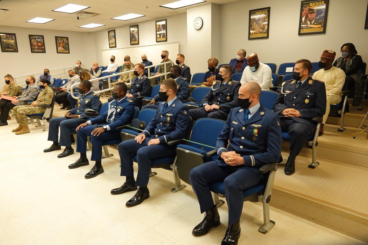 Both officers commenced their course in August 2020 with 54 classmates including 11 international students. After flying 120hrs on the UH-72, 19 Academic exams & 6 flight line check rides, both Irish students topped their class rankings achieving 1st & 2nd in their section 