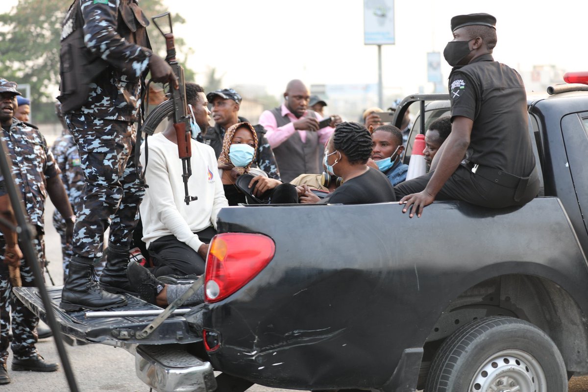 Stfupanther's tweet photo. Online protesters it will cost you $0.0 to retweet this #EndSARS #Lekkitollgate till our voices are heard, 
Let get Mr macaroni and others out! https://t.co/MWlHQHYgNY