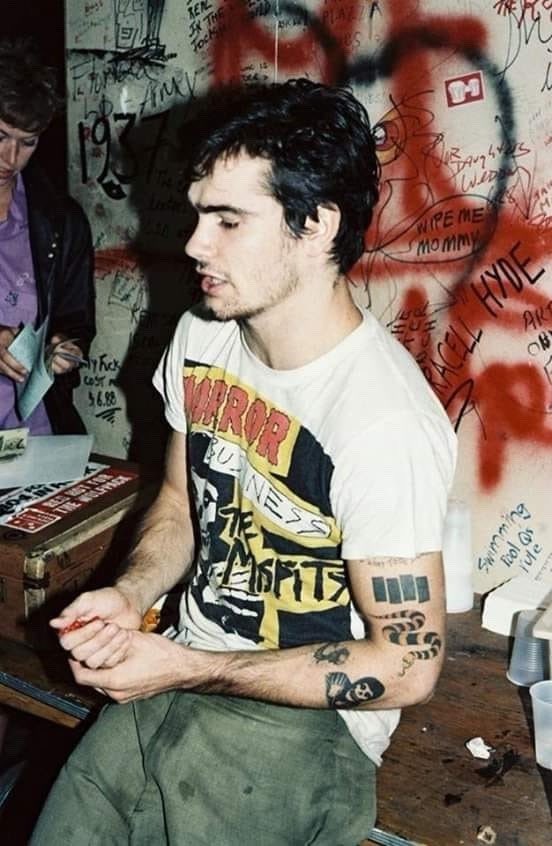 Happy birthday to this king. Henry Rollins 