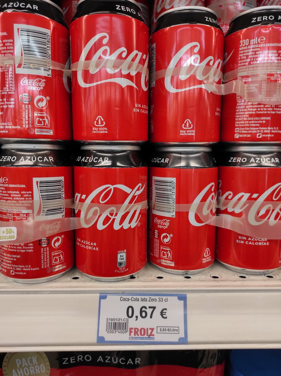 Azul_De_Luna's tweet photo. Por qué lo llaman pack ahorro cuando lo deberían llamar pack te robo? @CocaCola_es https://t.co/EiiDKXZj6L