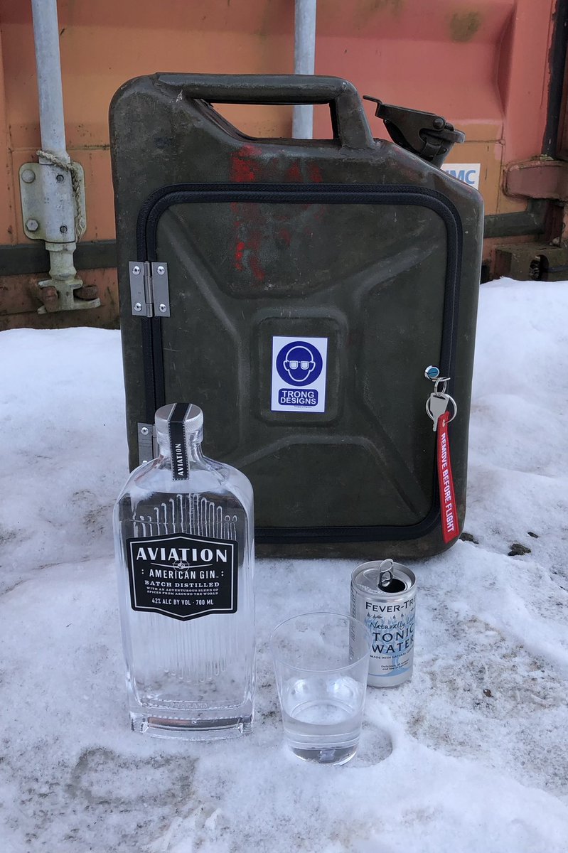 A nice winter warmer with Aviation Gin in an Upcycled 1944 Jerry can mini bar. New and old multibottle Jerry can mini bar from trongdesigns.com
#ginandtonic #gin&amp;tonic #gin #aginadaykeepsthelickdownaway #aviationgin #americangin #americanaviationgin