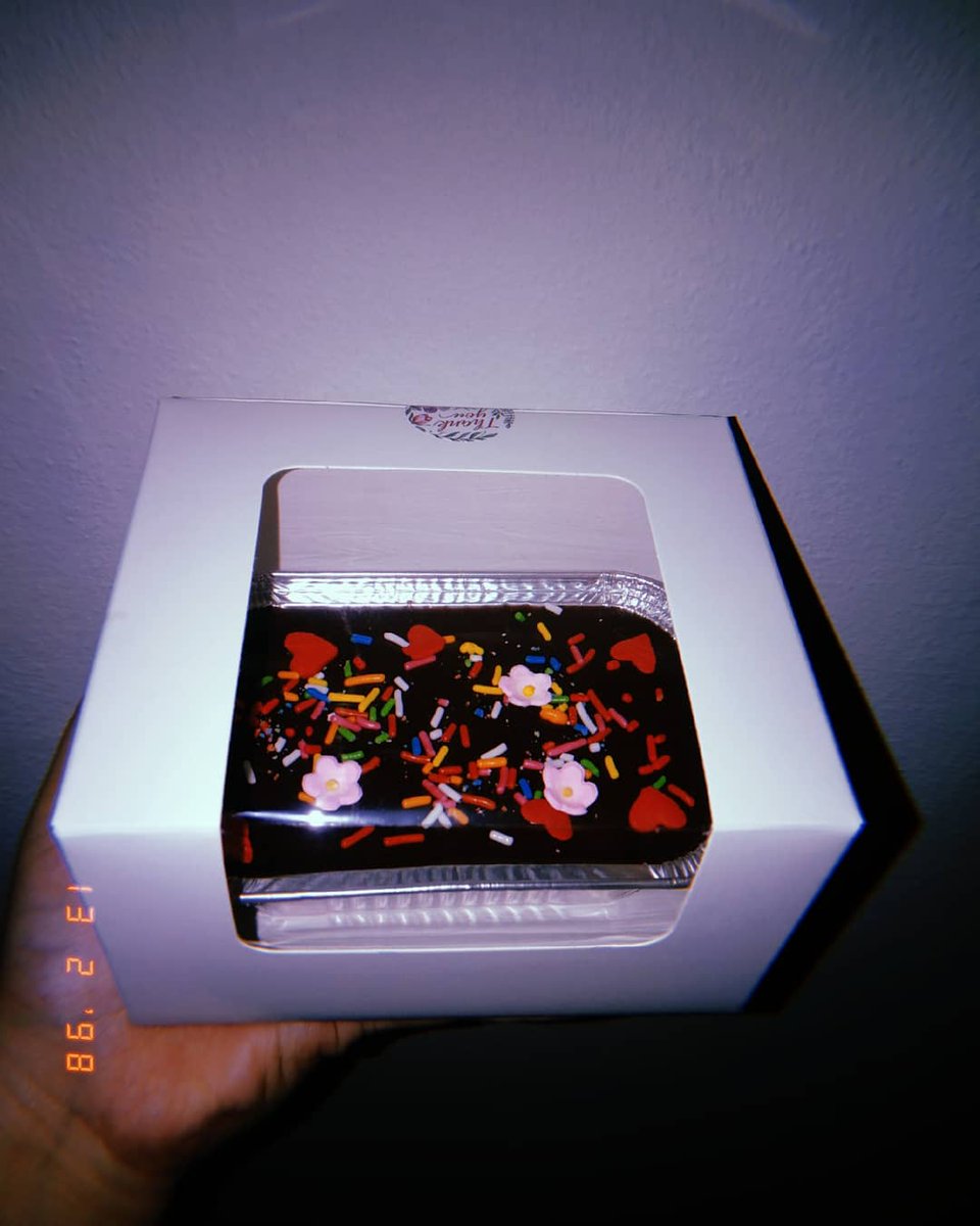 cratesbya's tweet image. 💐VALENTINES DAY SPECIAL!💐
SWIPE TO SEE MORE PHOTOS!
$10 PER BAG! HOW CUTE? LET US DELIVER TO YOU OR YOUR LOVE ONES! OR YOU CAN SELF COLLECT AT OUR PLACE! ❤️
DM @cratesbya NOW!
2 MORE SLOTS AVAIL!❤️
#supportsmallbusiness
#supportlocal
#valentines