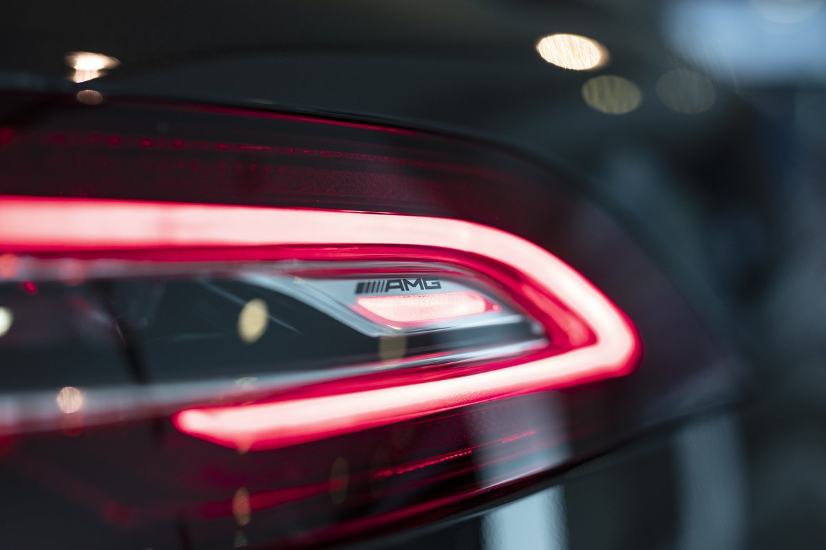 Her zaman mükemmele odaklanmak kolay değil... 😎⭐

#mercedesamg #amg #drivingperformance #mercedesbenz #mercedes #amg #lightning #car #cars #luxurycars #sportcars #supercars #luxurylifestyle #cumartesi #haftasonu #saturday #weekend #bostancı #istanbul #ataşehir #led