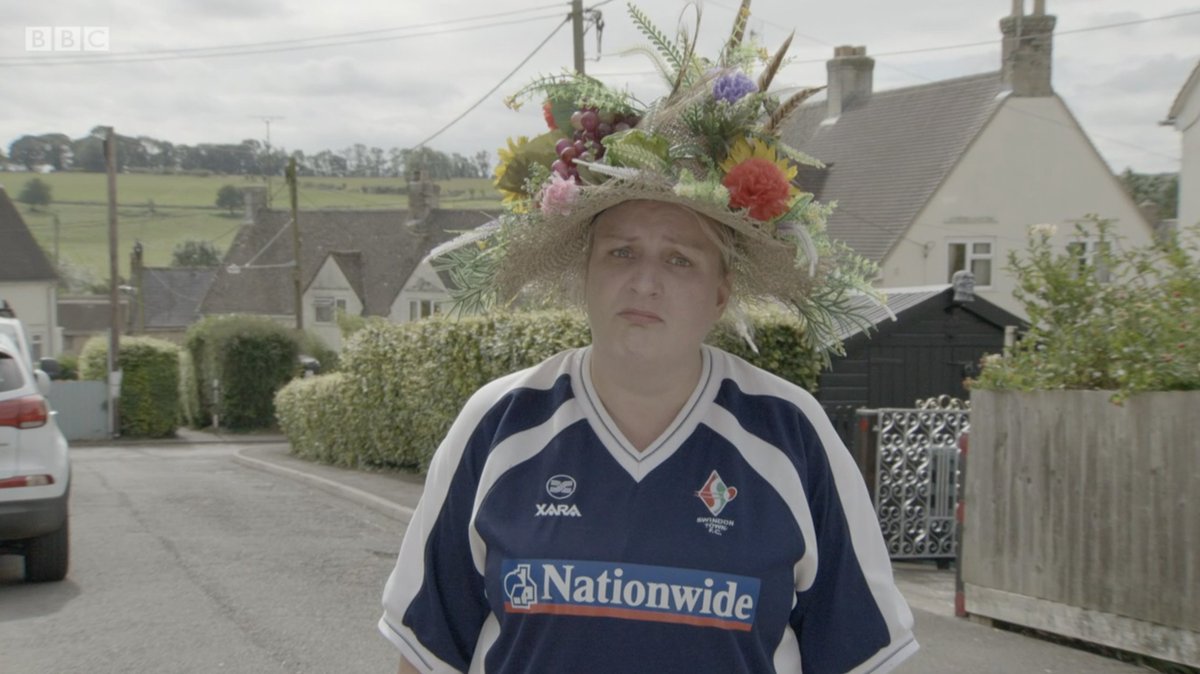Midsommar (2019) dir. Ari Aster