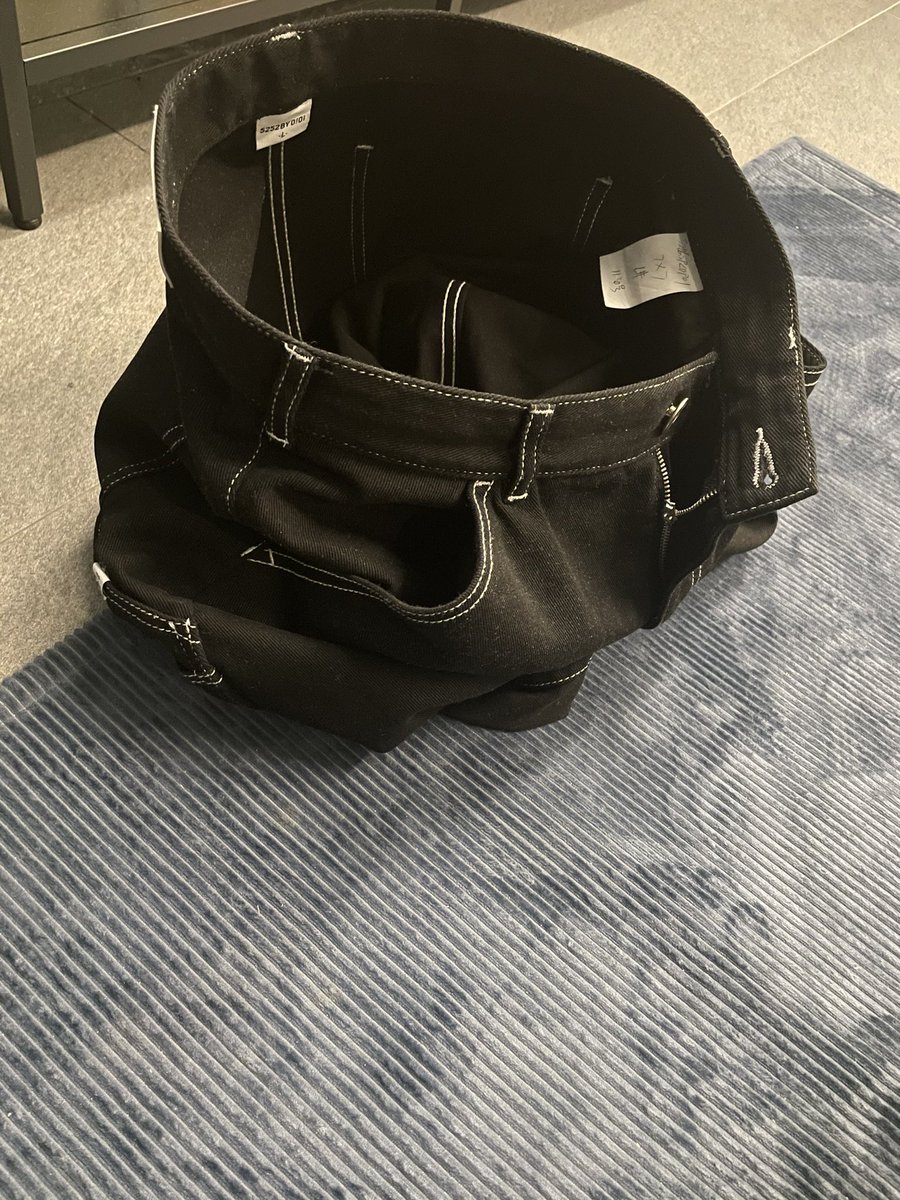 자고 일어났는데 누가 허물을 이렇게ㅋㅋㅋ 움직일 거 같다