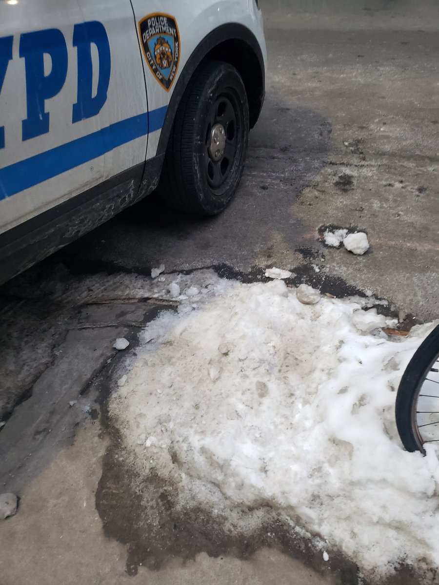 ChickOfHorror's tweet photo. @NYPDMTS @NYPDShea @NYPDChiefofDept @NYCMayor @NYGovCuomo @ComplaintsNyc oh look it happened again &amp; on top of this I have to walk over an ice mound... what about the elderly u dummies! Wht if I had a cane or walker Learn 2 fucking park or fucking shovel Every other day wtf https://t.co/Hc7rhfc9pd